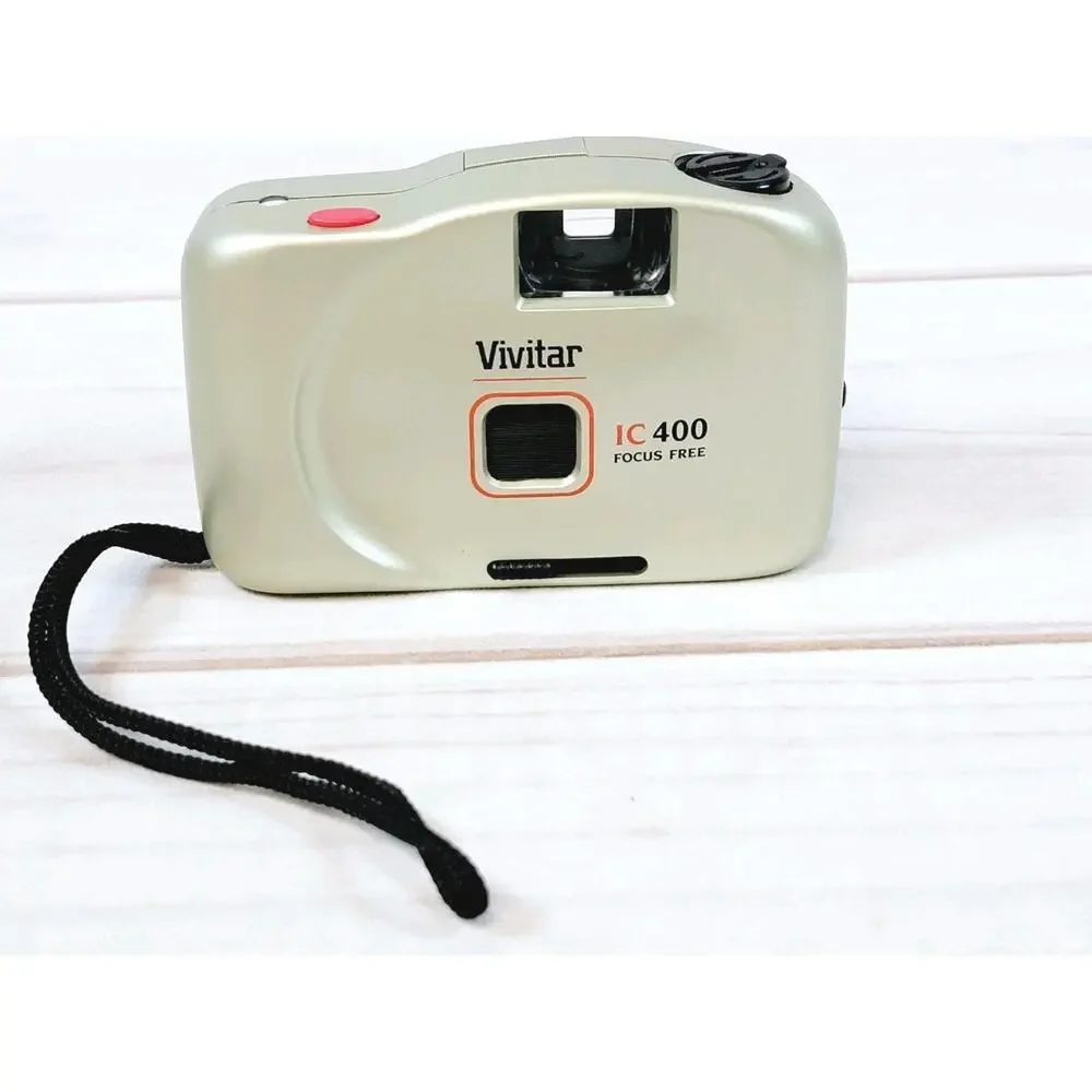 Vivitar IC 400 Point And Shoot Focus Free 35MM Camera US News NEW in Box